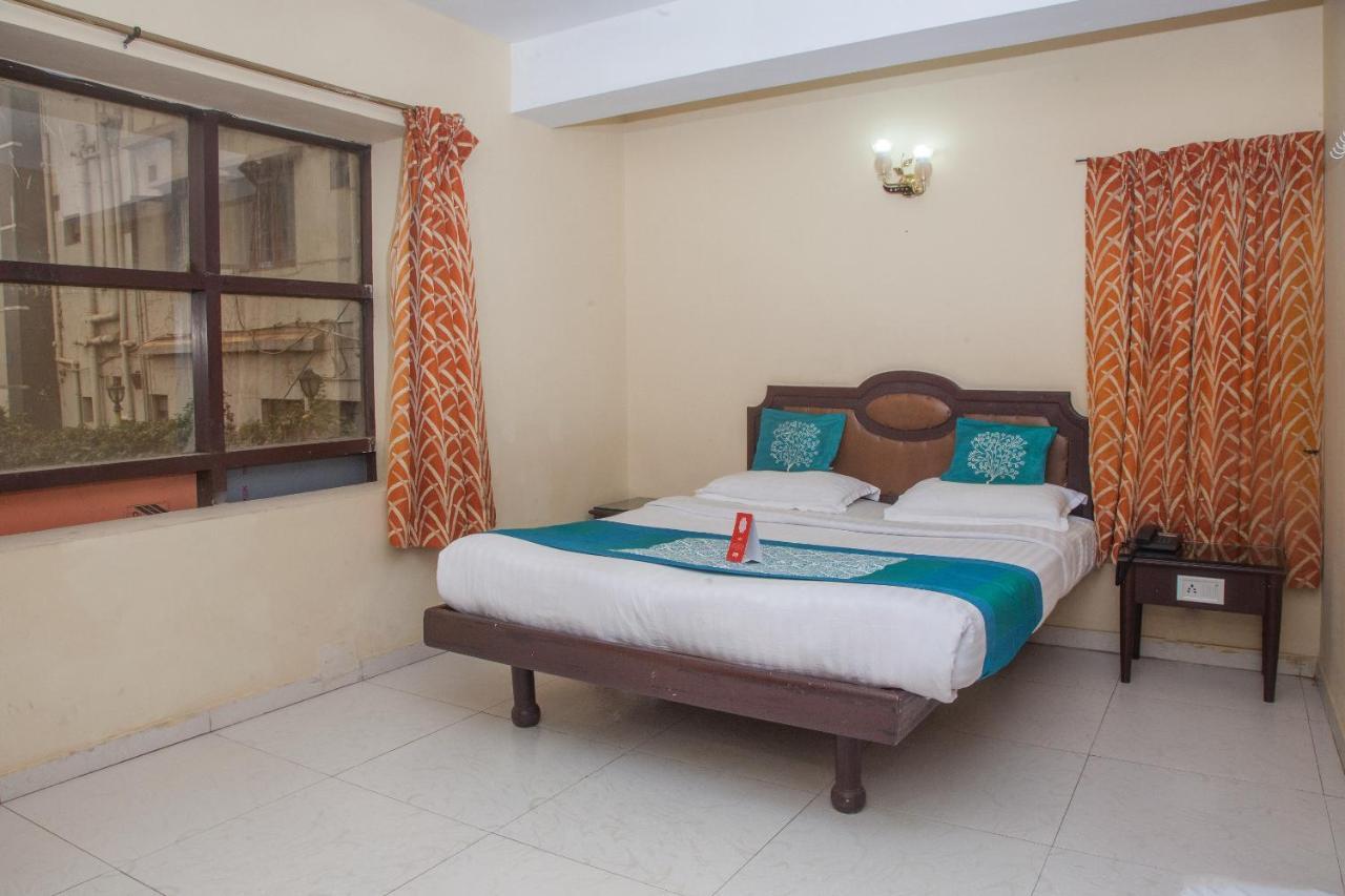 Oyo 12357 Hotel Nilgiris Inn Уті Екстер'єр фото