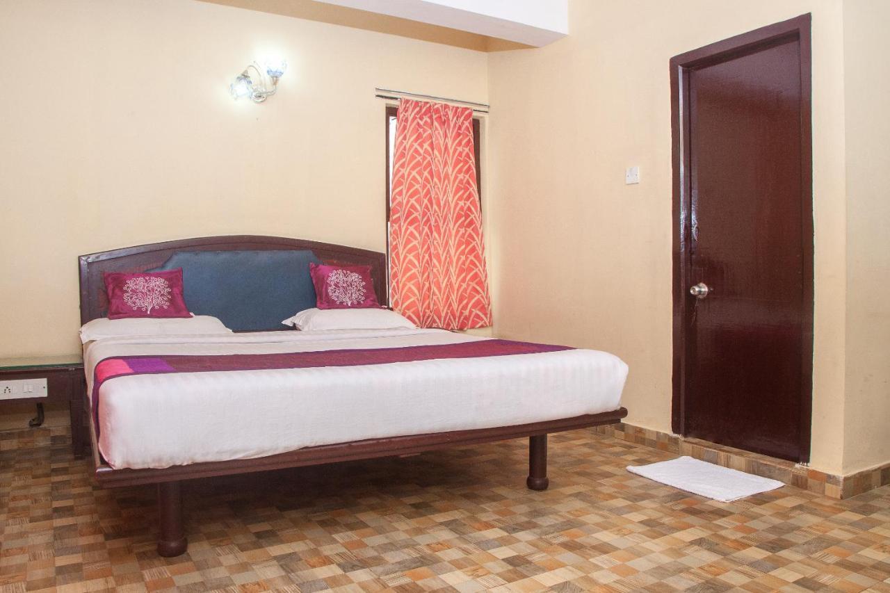 Oyo 12357 Hotel Nilgiris Inn Уті Екстер'єр фото